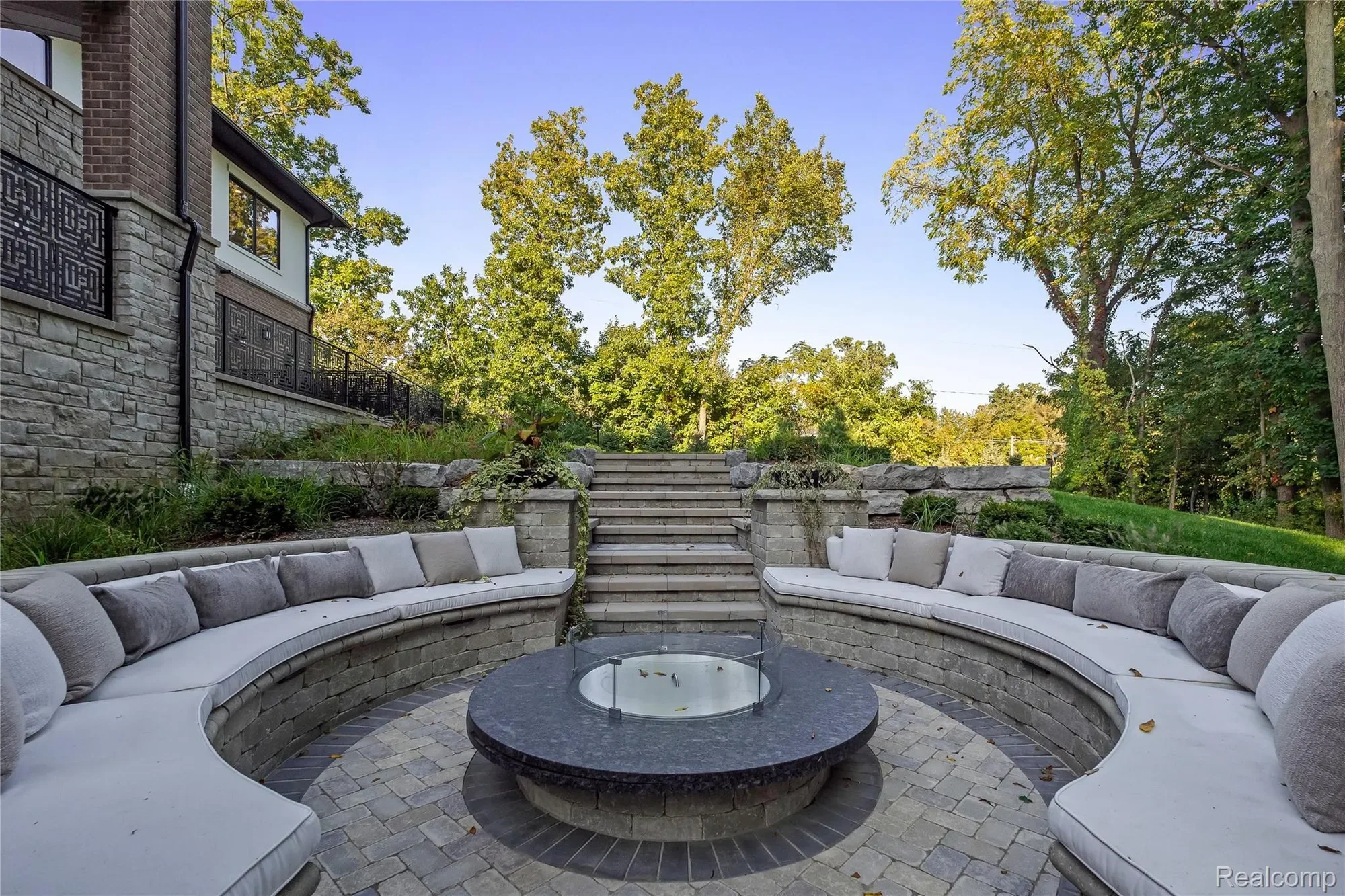 559 Barrington Park Drive, Bloomfield Hills, MI 48304, Bloomfield Hills, Michigan, United States. - Photo 53