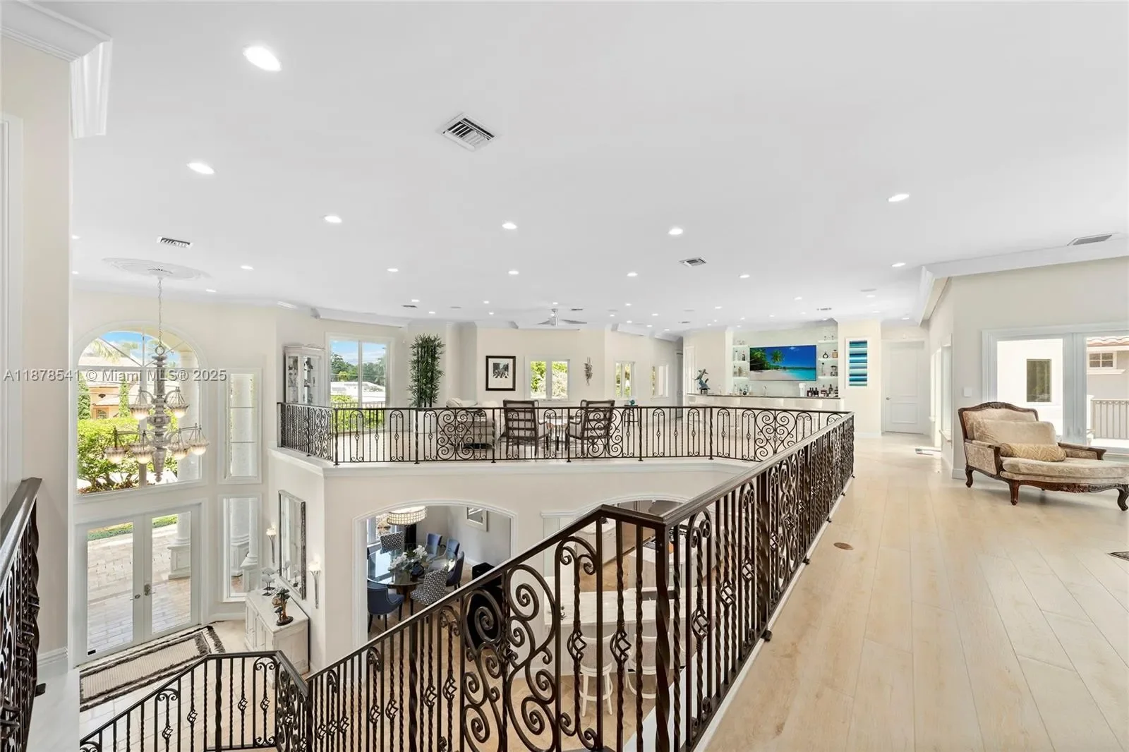 2770 NE 23rd St, Hillsboro Beach, Florida, United States. - Photo 20
