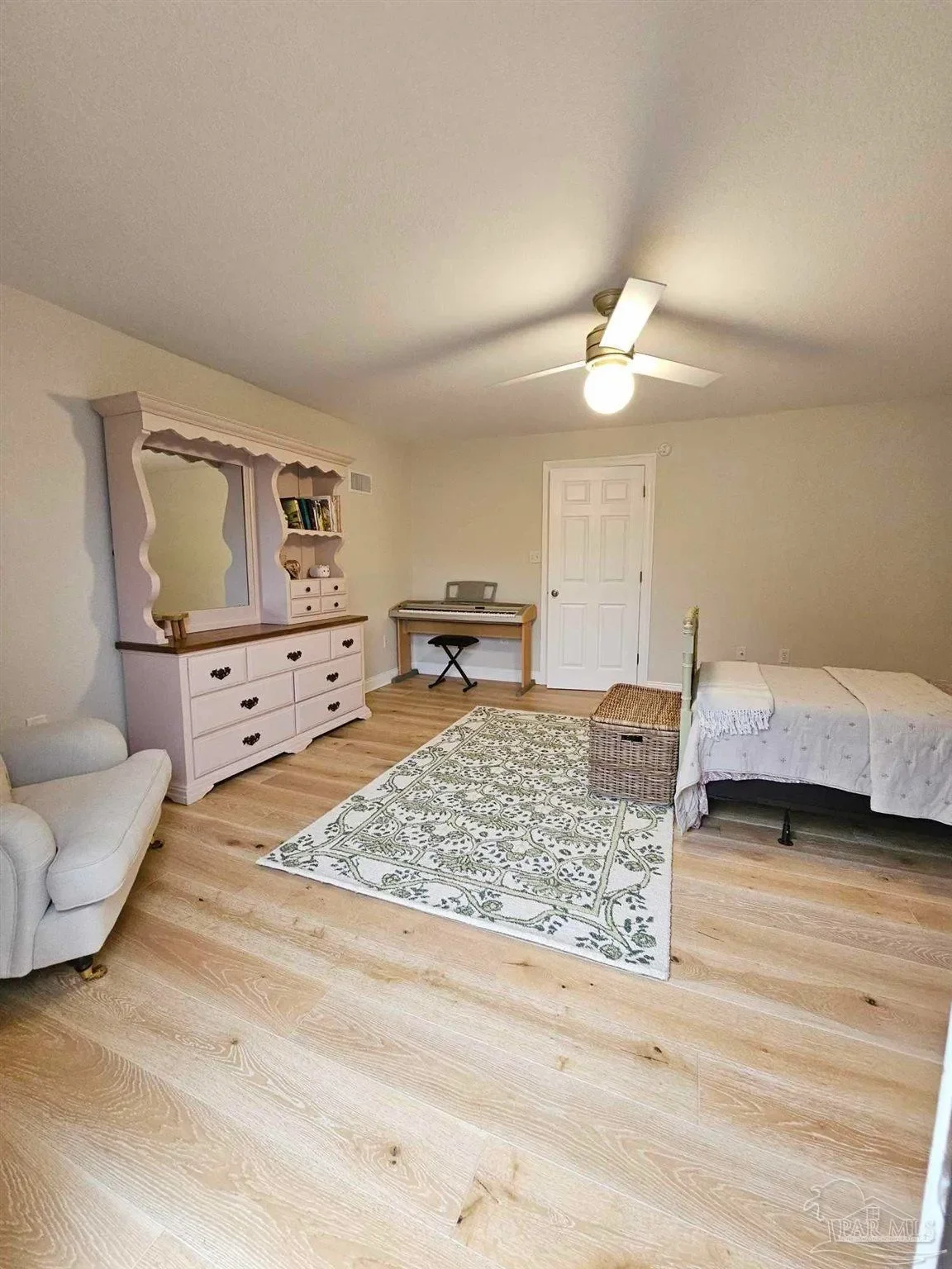 Gallery photo 11