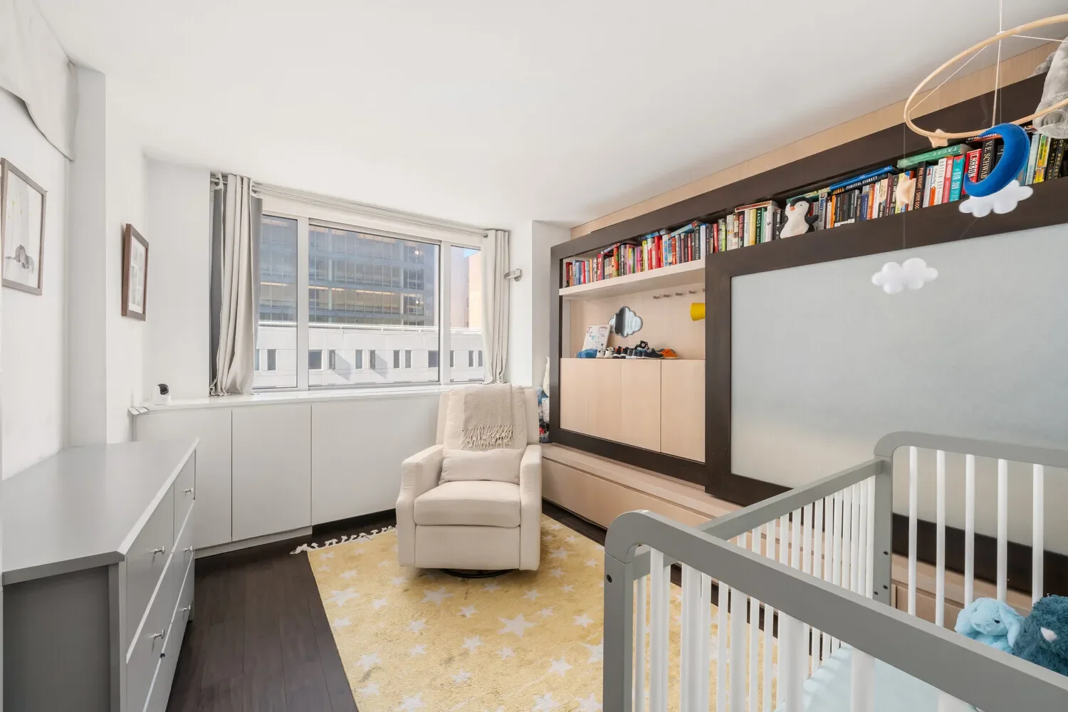 Zeckendorf Towers, 1 IRVING PL, New York, New York, United States. - Photo 8
