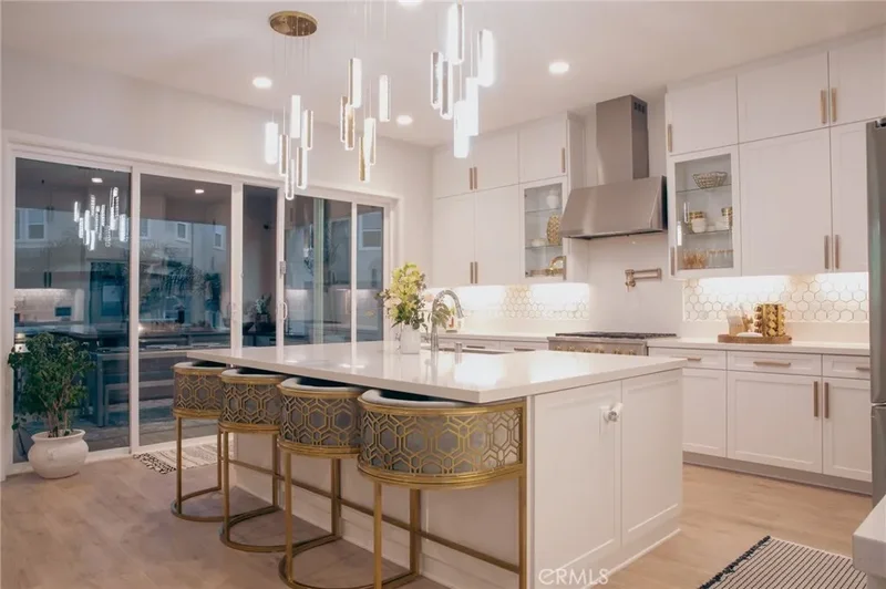 28618 Bloom, Santa Clarita, California, United States. - Photo 5