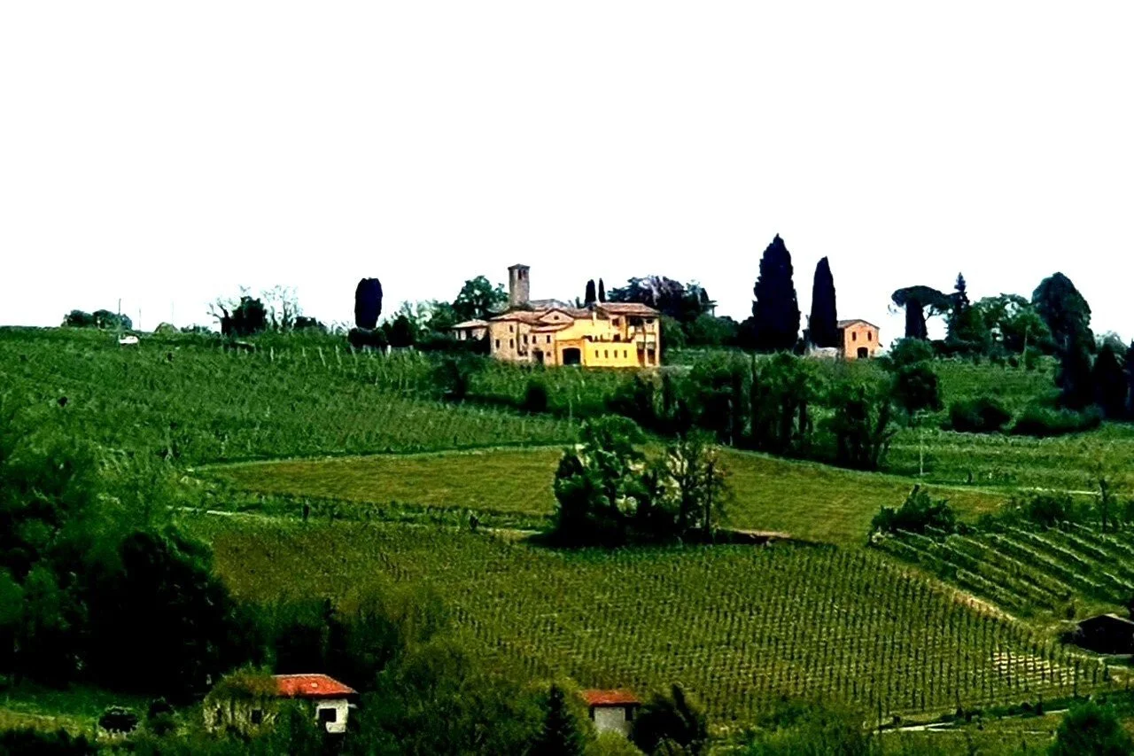 Exterior photo 8