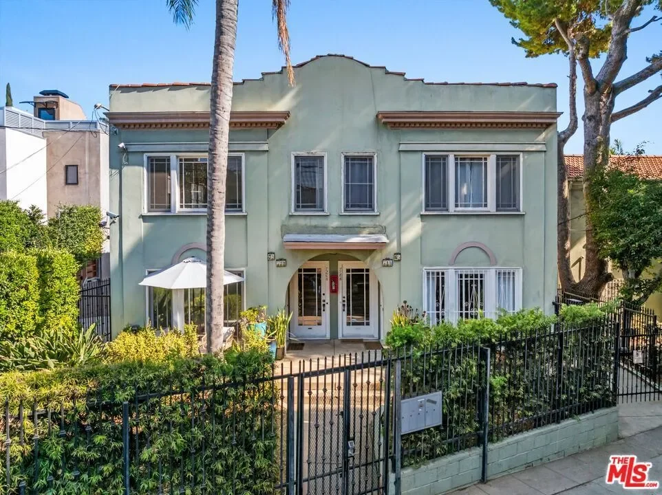 718 N Hoover Street, Los Angeles, California, United States. - Photo 17