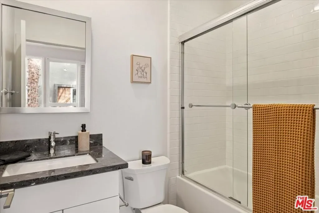644 N Gramercy Place, Los Angeles, California, United States. - Photo 11