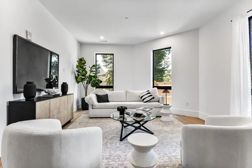 1114 Beacon St., Newton, Massachusetts, United States. - Photo 14