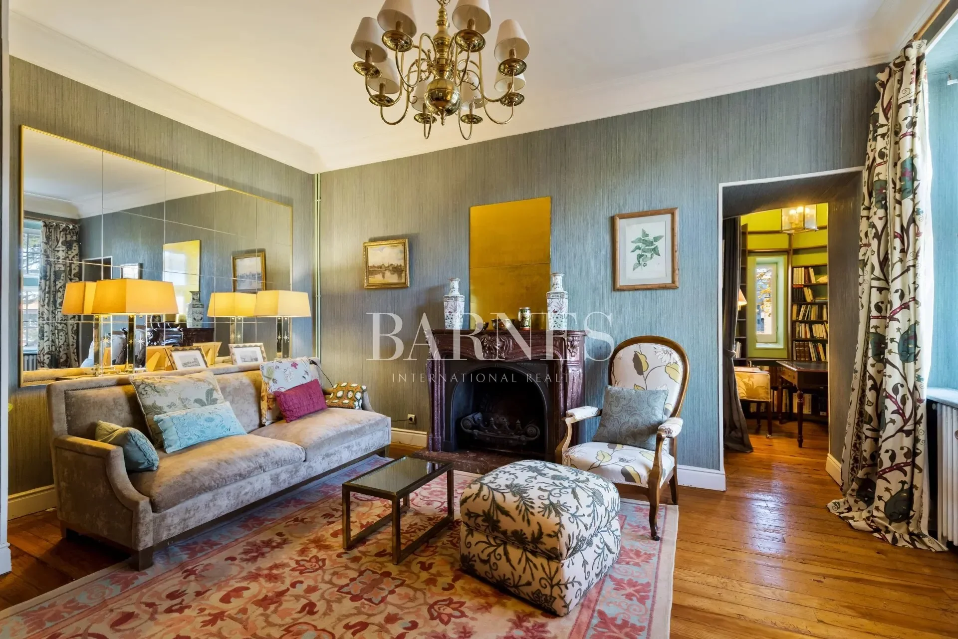Gallery photo 8