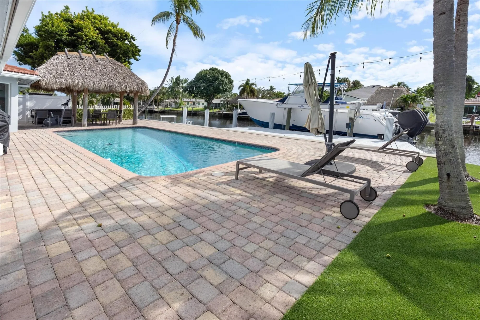 370 SE 3rd Ct, Pompano Beach, Florida, United States. - Photo 23