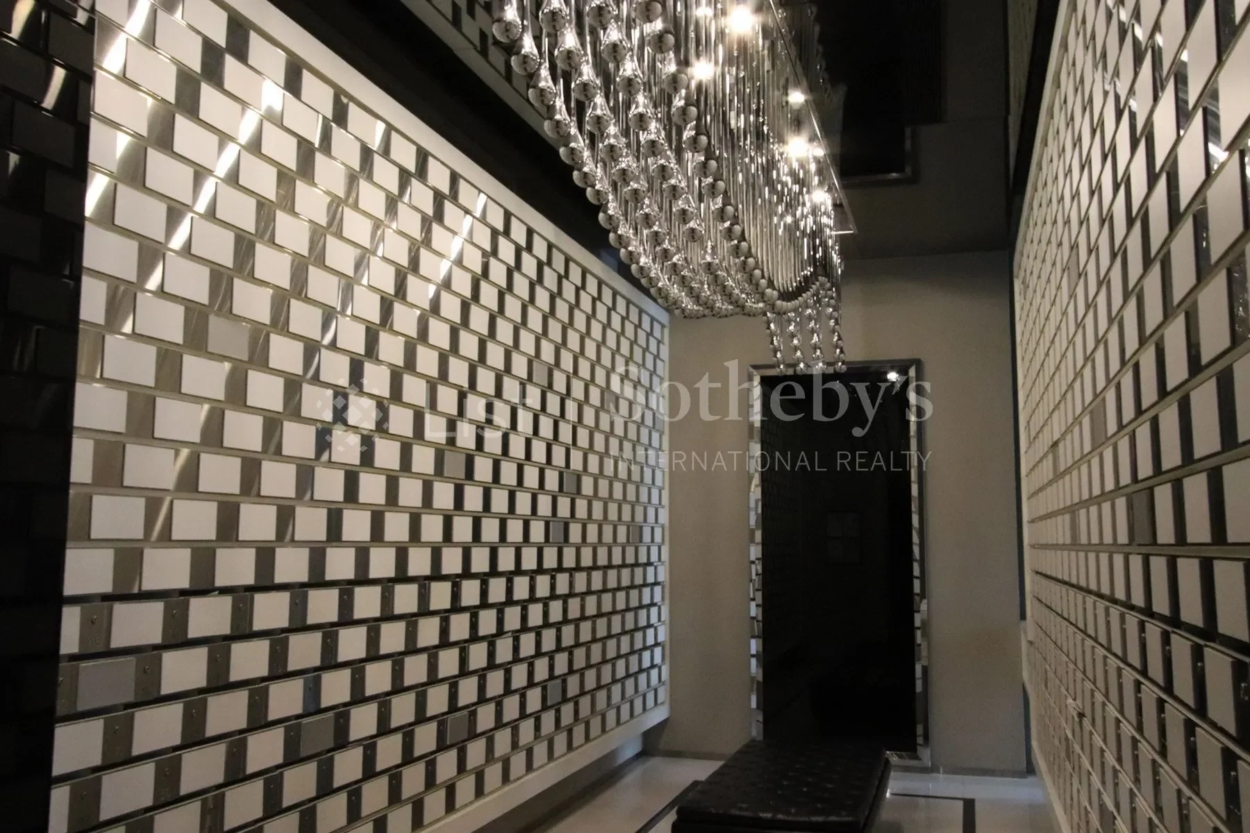 Gallery photo 12