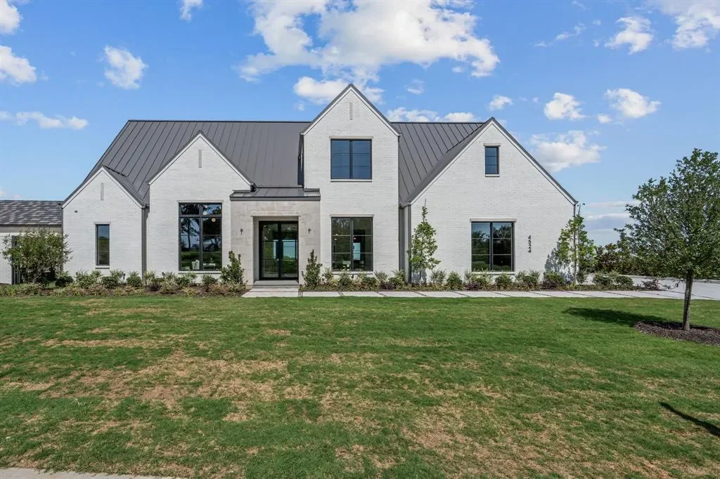 4524 Chablis Drive, Fort Worth, Texas, United States. - Photo 2