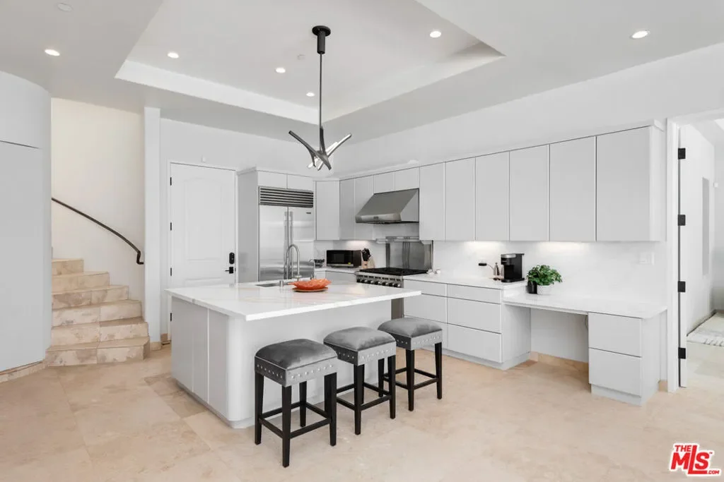 43250 Pacific Coast Highway, Malibu, California, United States. - Photo 15