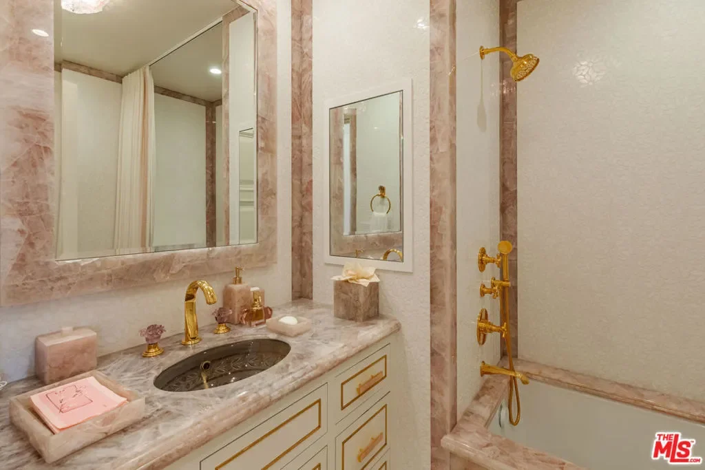 1309 Davies Drive, Beverly Hills, California, United States. - Photo 37