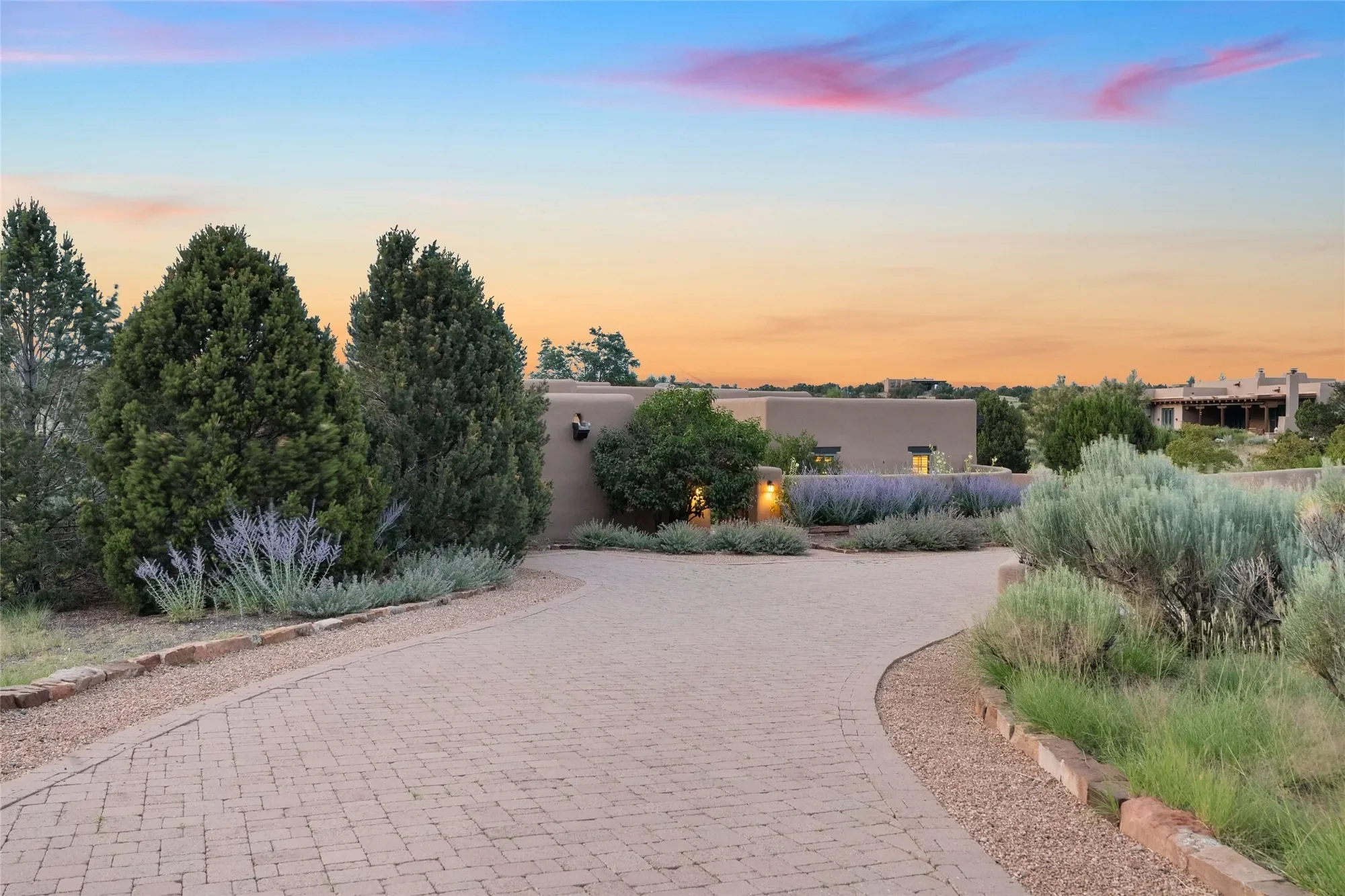 15 Calle Ojitos, Santa Fe, NM 87506, Santa Fe, New Mexico, United States. - Photo 3
