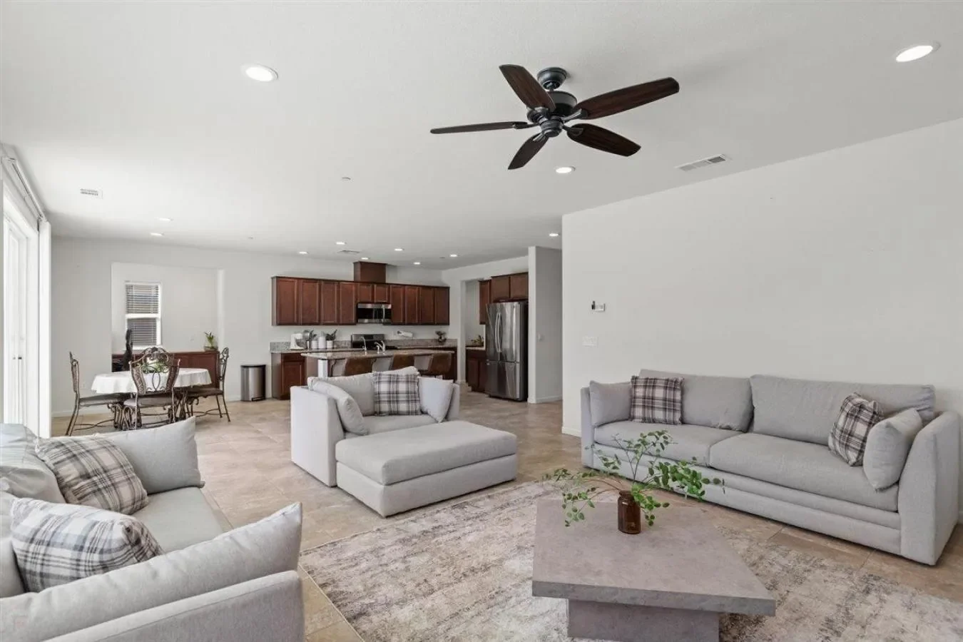 21232 Grapevine Drive, Patterson, California, United States. - Photo 26