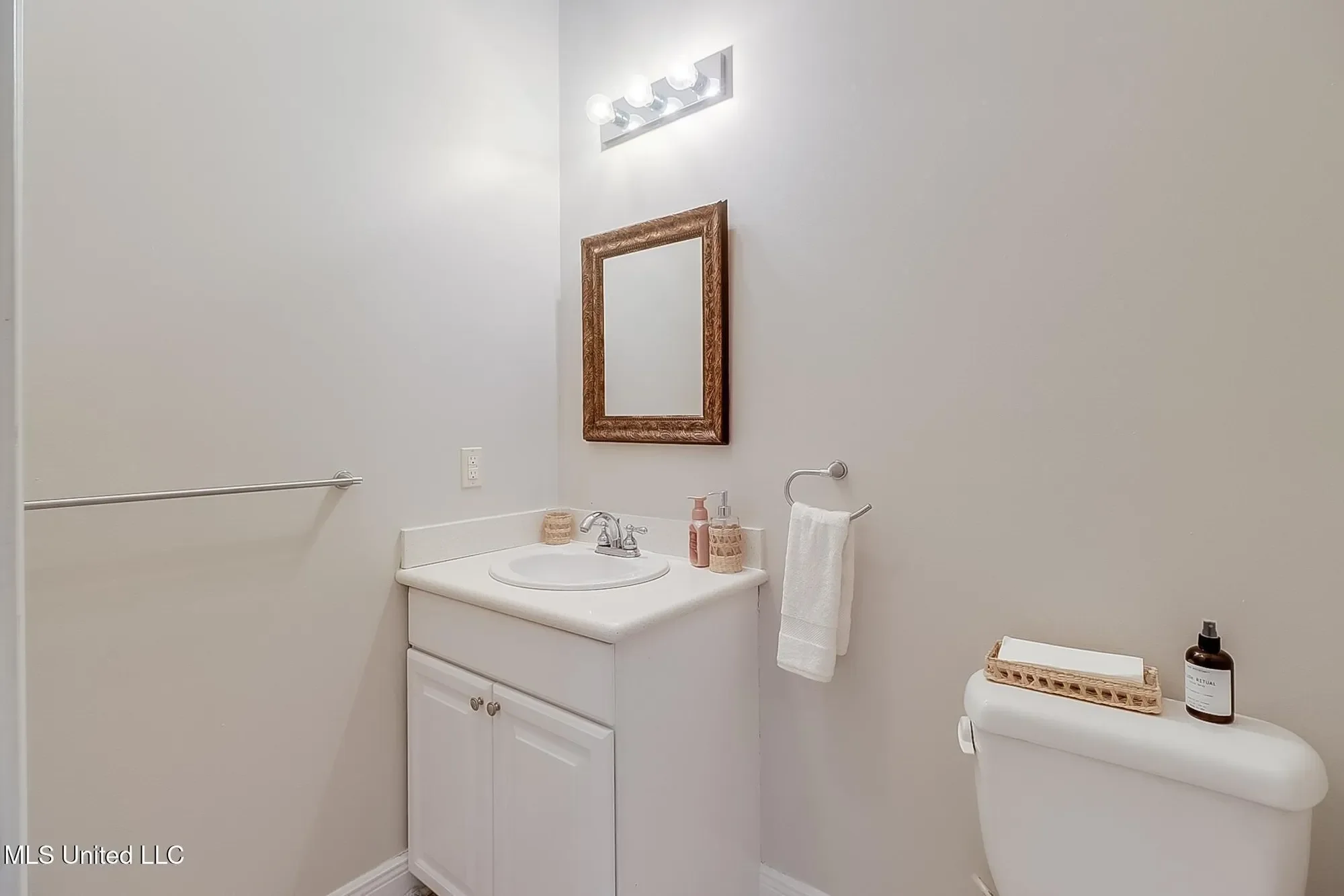 1006 Beach Boulevard, Biloxi, MS 39530, Biloxi, Mississippi, United States. - Photo 10
