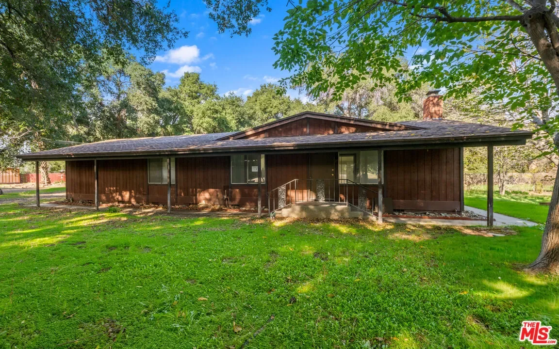 16235 Valley Ranch Rd, Santa Clarita, California, United States. - Photo 6