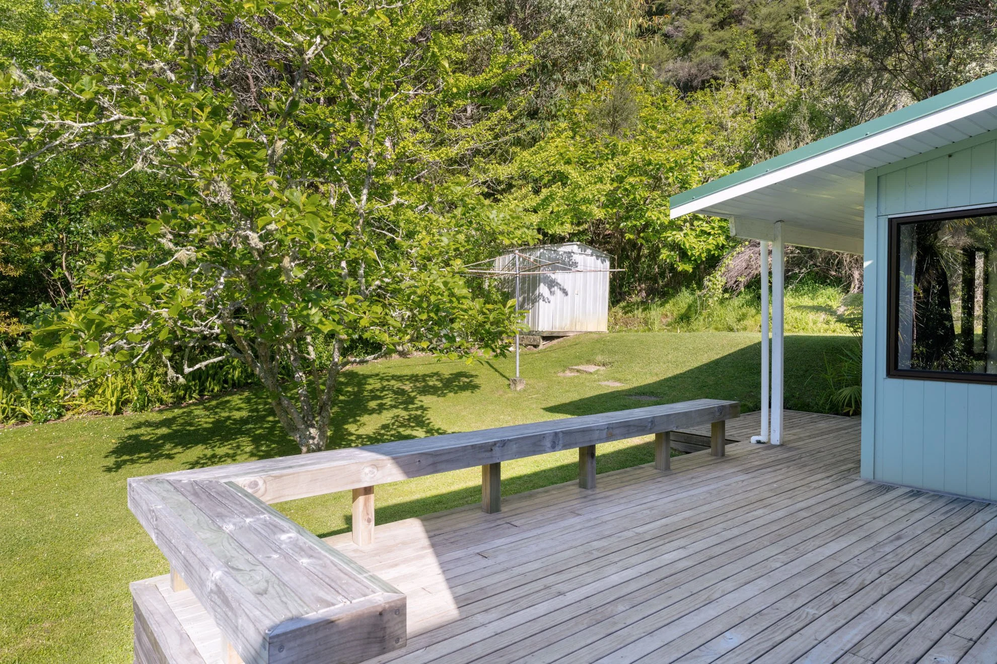 Exterior photo 3