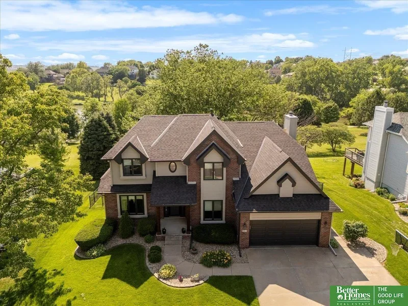 5 Bedrooms Single Family Detached