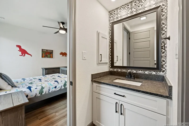 1113 Provence, New Braunfels, TX 78132, New Braunfels, Texas, United States. - Photo 41