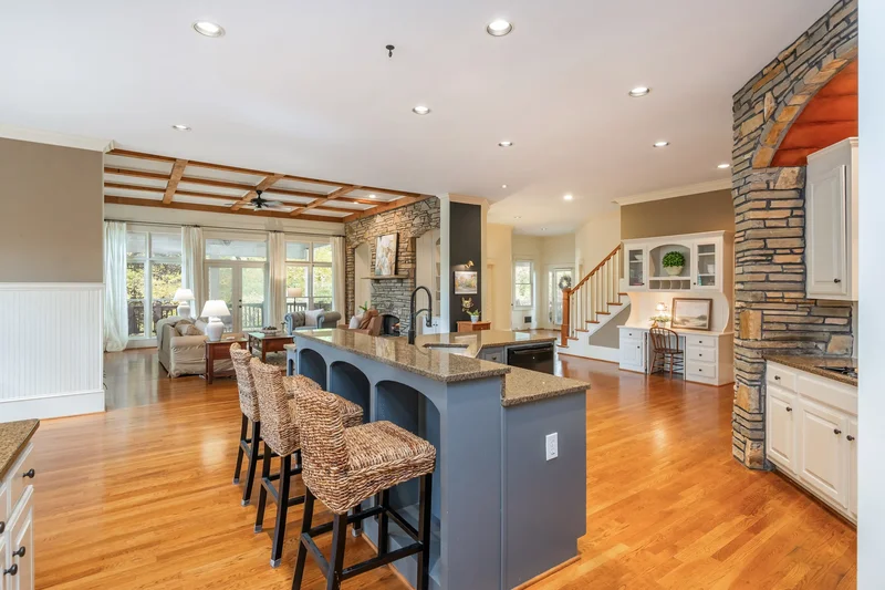 4150 Chimney Heights NE, Roswell, GA 30075, Roswell, Georgia, United States. - Photo 17