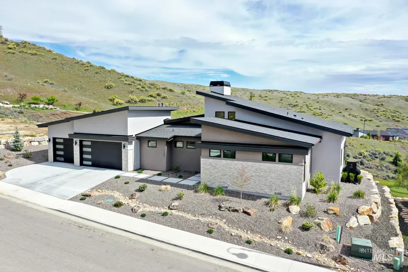 1281 E Chardie Road, Boise, ID 83702, Boise, Idaho, United States. - Photo 30