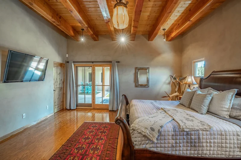 21 Camino Barranca, Santa Fe, NM 87507, Santa Fe, New Mexico, United States. - Photo 20