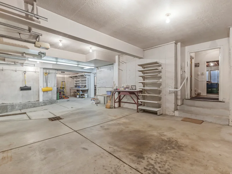 8585 S MT MAJESTIC RD E, Sandy, Utah, United States. - Photo 37