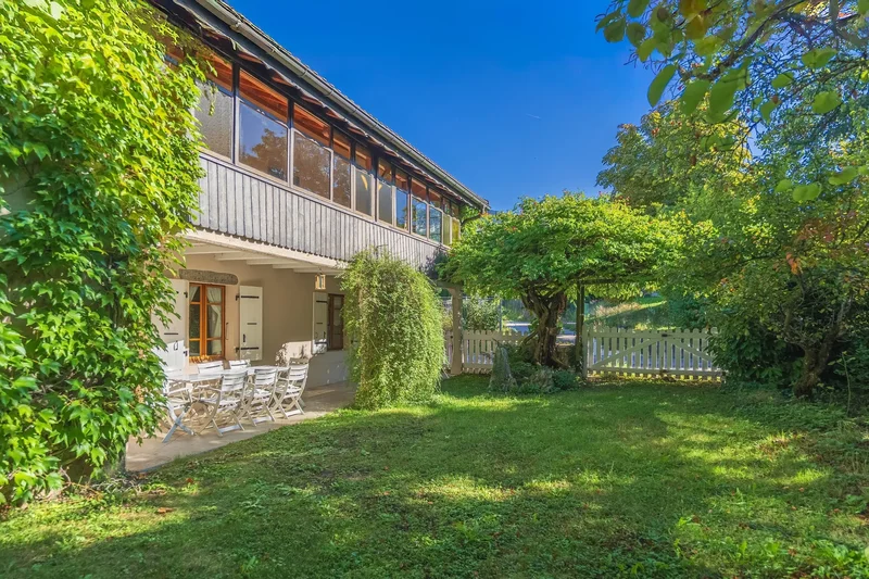 Authentic Village House In The Heart Of Archamps, Just Steps From The Swiss Bor…