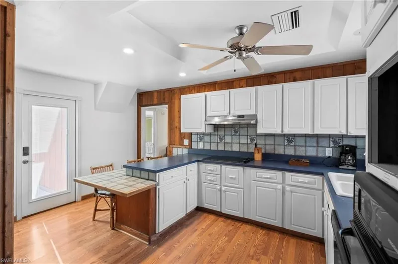 210 Miramar ST, Fort Myers Beach, Florida, United States. - Photo 12