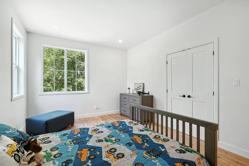 108 Rue Bellevue, Bromont, Quebec, Canada. - Photo 41