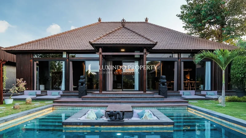 JIMBARAN - BRAND NEW LUXURY VILLA WITH BALINESE SOUL
