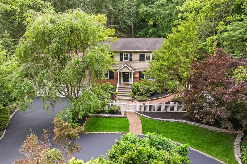 128 Cove Road,Huntington, Ny, 11743