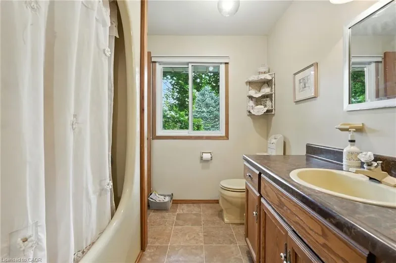 6101 Walkers Line, Burlington, ON L7M 0R2, Burlington, Ontario, Canada. - Photo 5