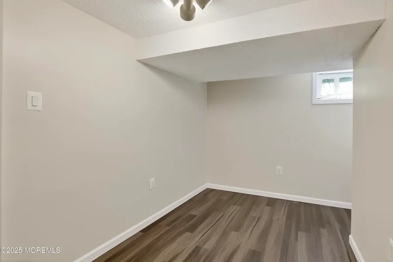 8 Kensington Drive, Manalapan, NJ 07726, Manalapan Township, New Jersey, United States. - Photo 42