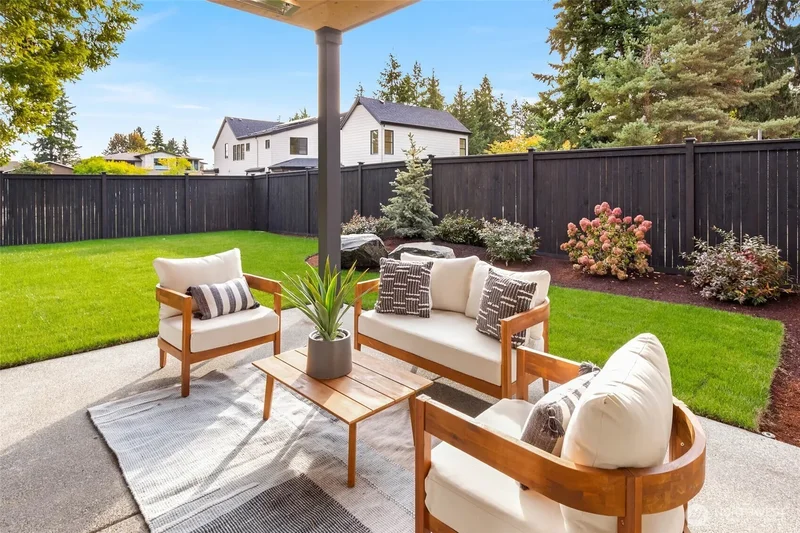 13113 NE 104th Street, Kirkland, WA, 98033, USA, Kirkland, Washington, United States. - Photo 36