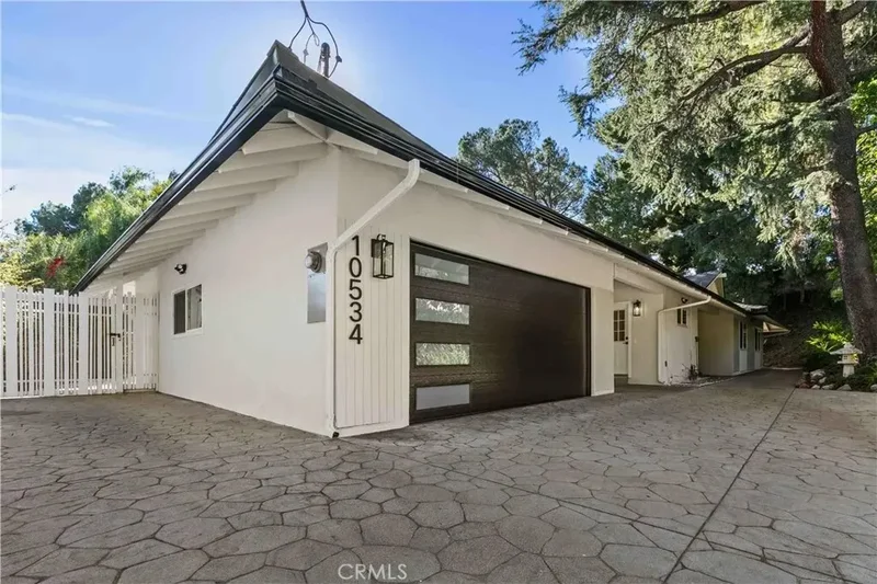 10534 Colebrook, Los Angeles, California, United States. - Photo 42