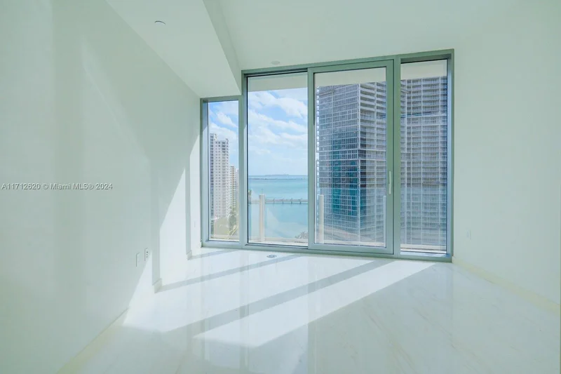 300 Biscayne Boulevard Way 1806, Miami, Florida, United States. - Photo 15