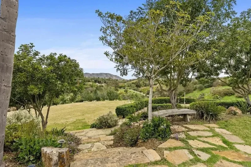 Single Family Residence in Rancho Santa Fe