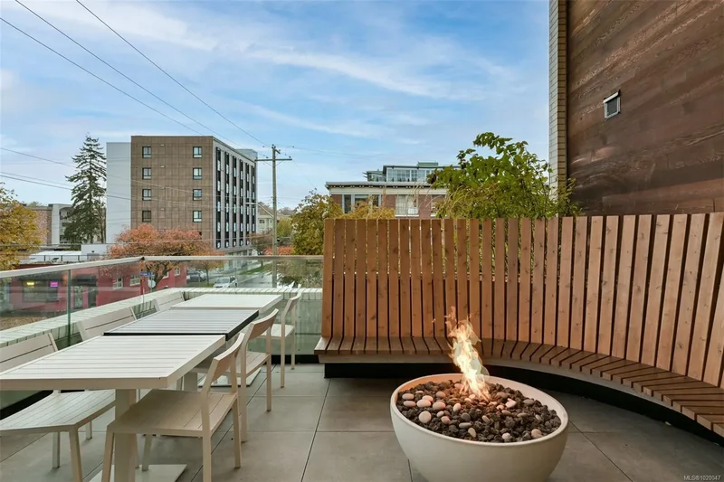 1033 Cook St 303, Victoria, British Columbia, Canada. - Photo 38