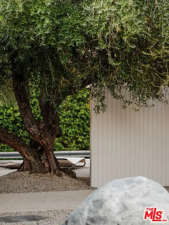 1272 E Verbena Drive, Palm Springs, California, United States. - Photo 30