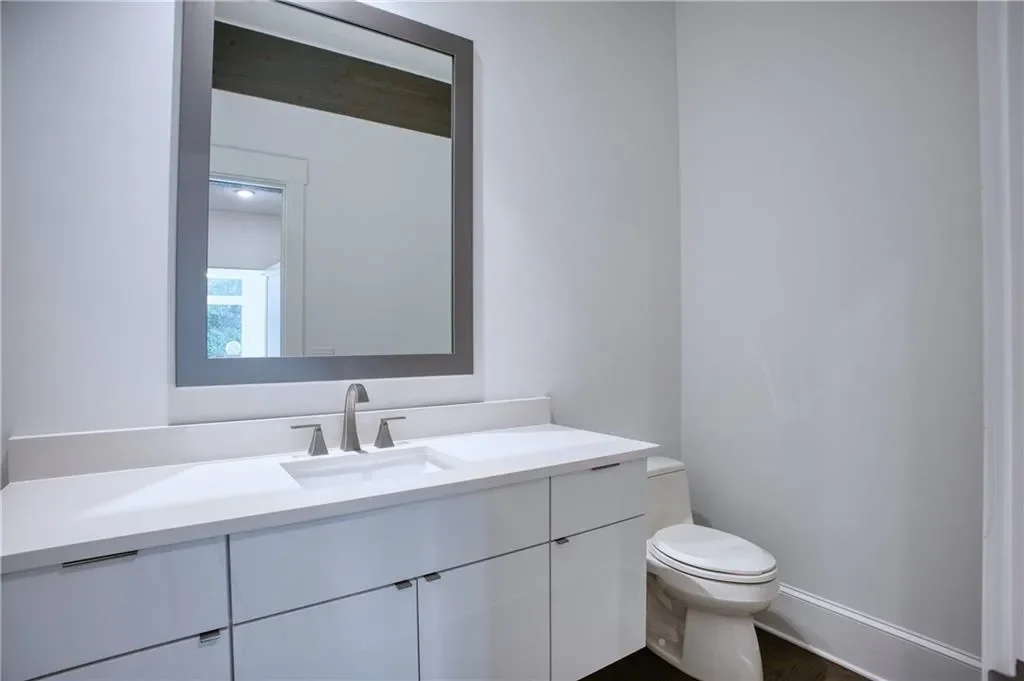 2883 W Roxboro Road NE, Atlanta, Georgia, United States. - Photo 24