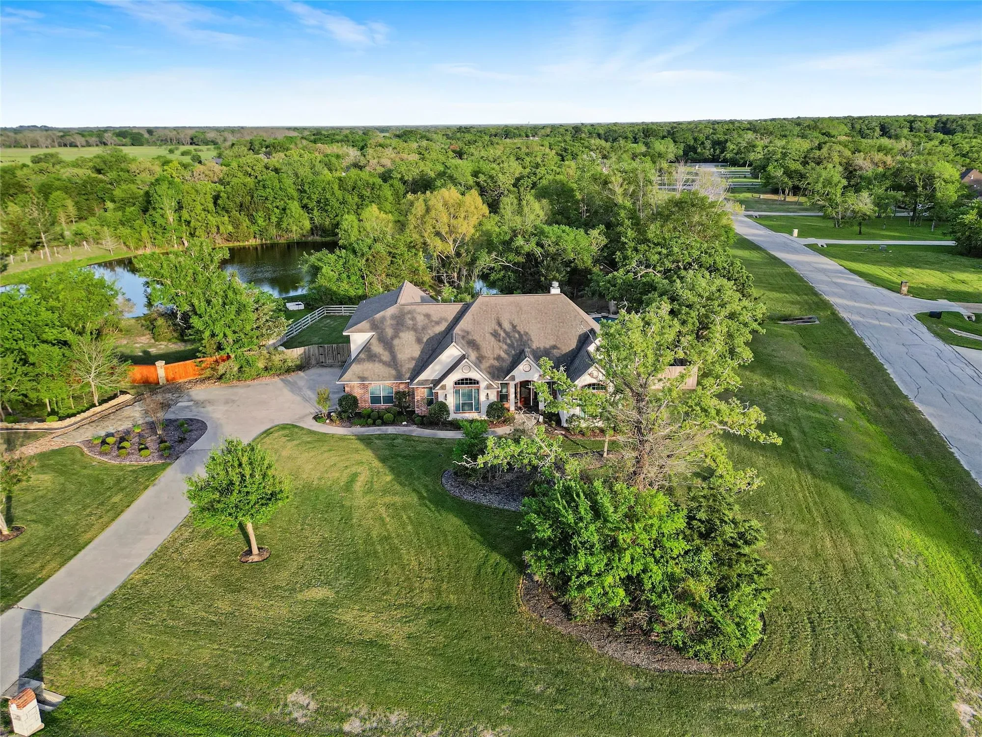7460 Hidden Pond, Bryan, TX 77808, Wixon Valley, Texas, United States. - Photo 6