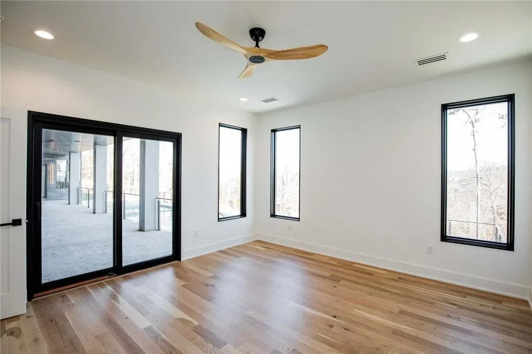 Gallery photo 11