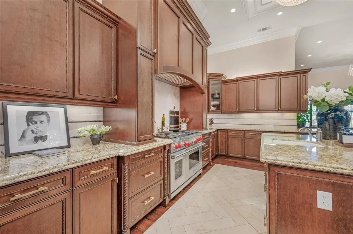 11350 Glencastle Way N, Fresno, CA 93730, Fresno, California, United States. - Photo 30