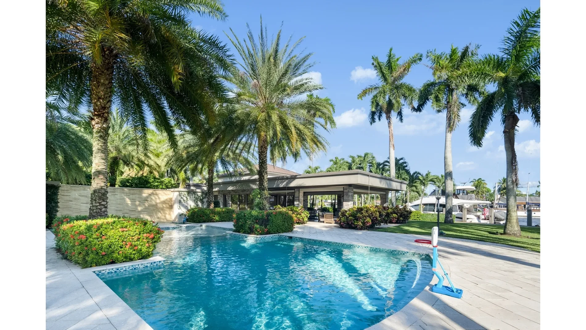 1600 SW 15th Avenue, Fort Lauderdale, Florida, United States. - Photo 1
