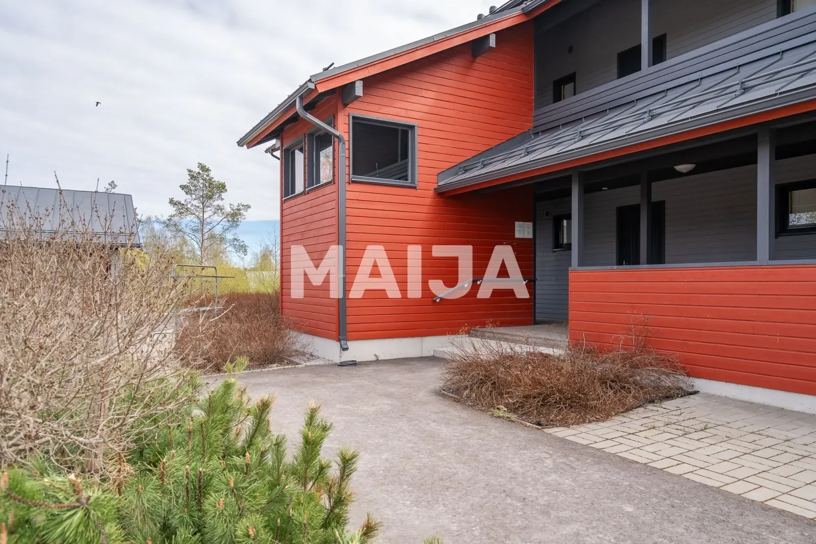 Gallery photo 6