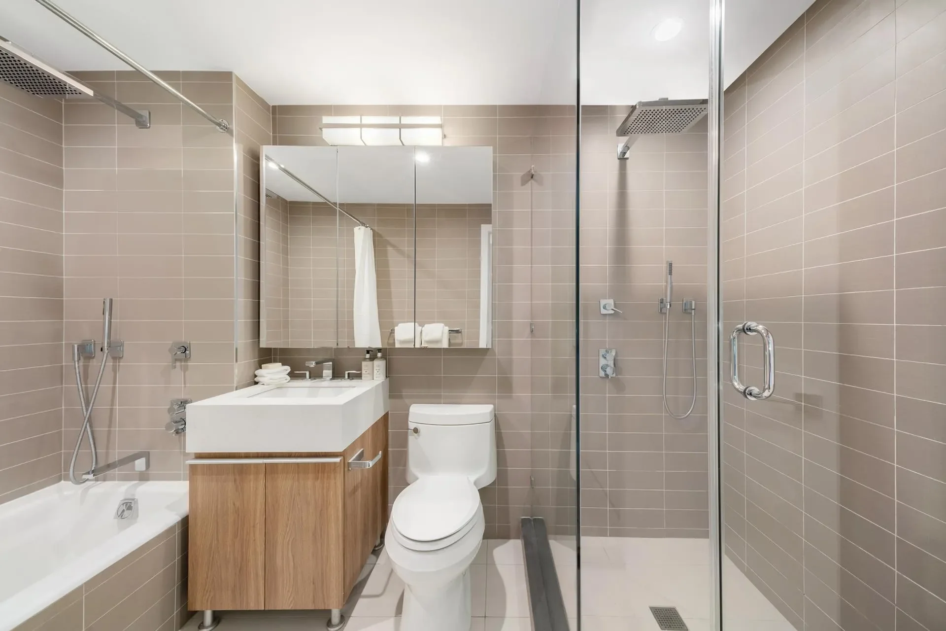 20 E 68TH ST, New York, New York, United States. - Photo 5