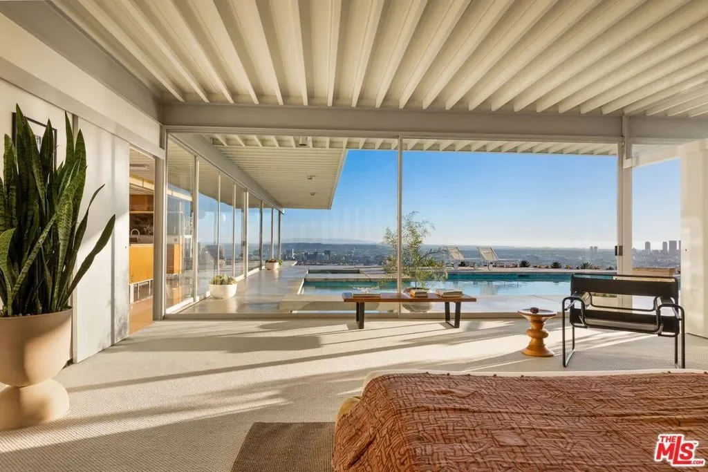 1635 Woods Drive, Los Angeles, California, United States. - Photo 5
