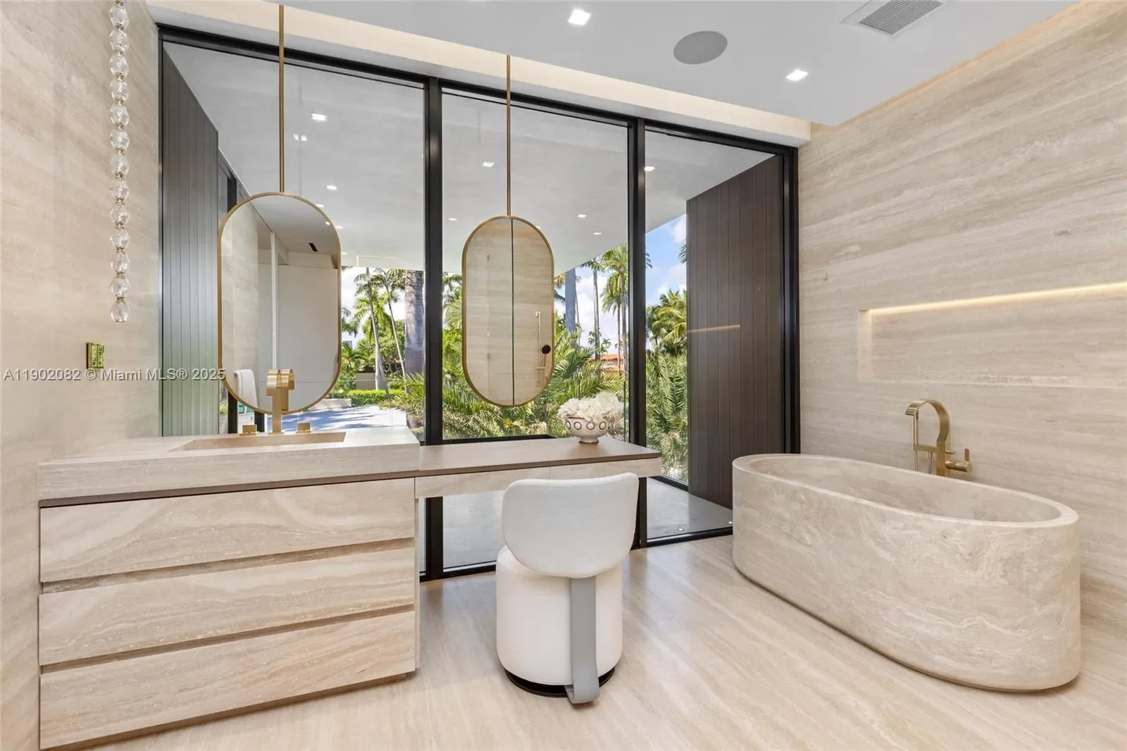 1800 W 27th St, Miami Beach, Florida, United States. - Photo 30