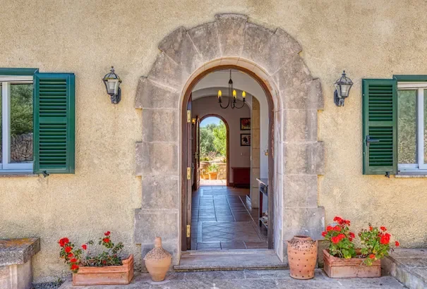 Exterior photo 10