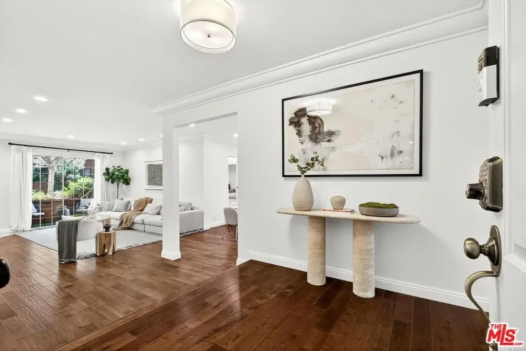 315 N Swall Drive 103, Beverly Hills, California, United States. - Hero Image